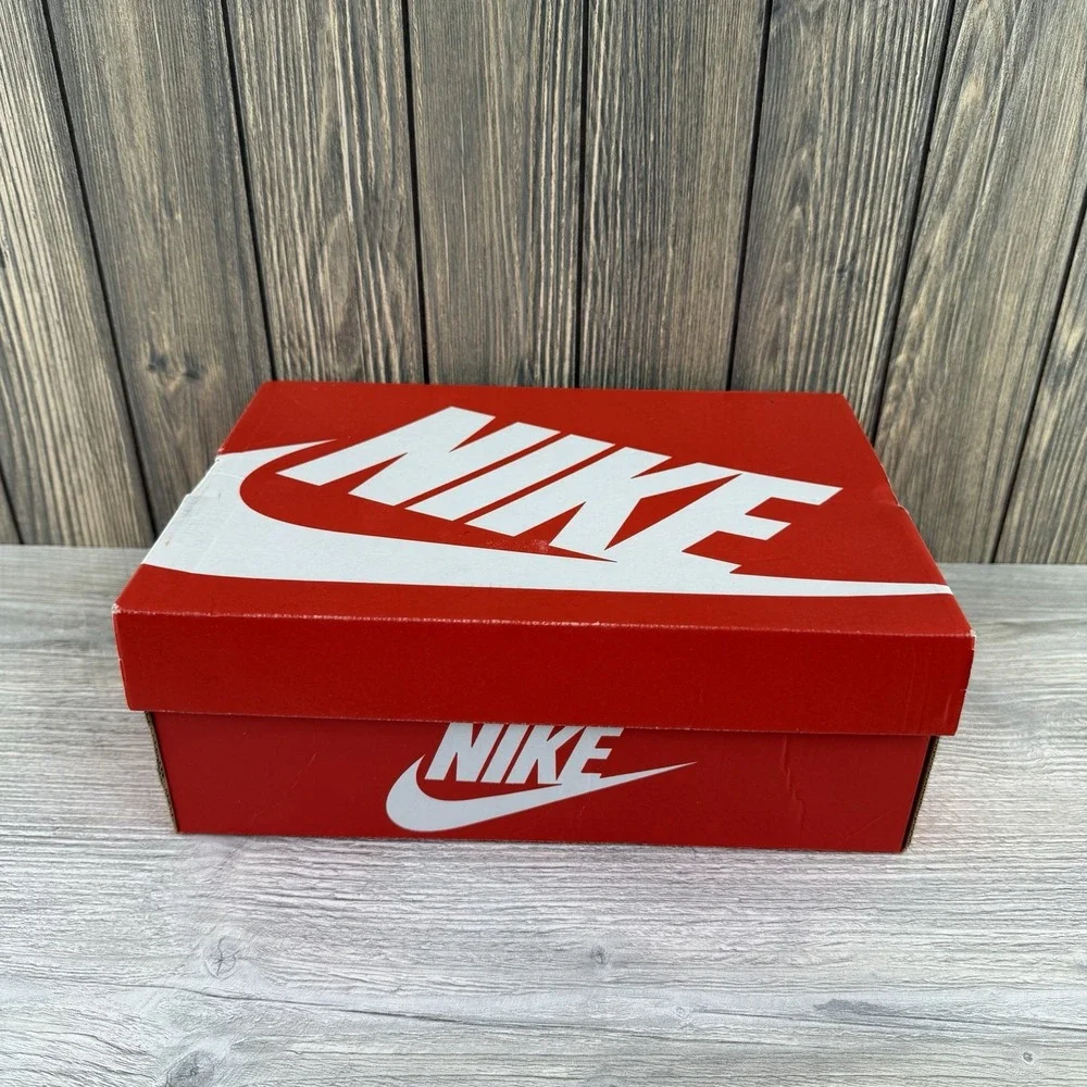 Nike Air Speed Turf Max 96 Shoes Boys 5.5Y White Blue Red Sneakers DZ4449-100